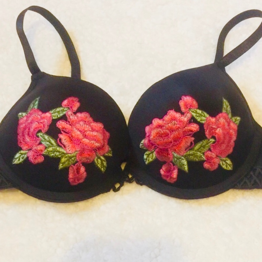 ✅4-20$ 34B bra embroidered flower’s xoxo